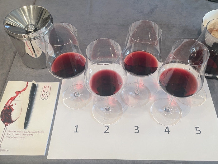 Die ersten fünf Weine der Masterclass in Zürich