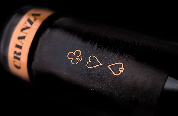 3_ases_crianza_05.jpg 3 ASES Crianza