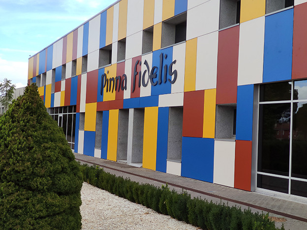 fachada2_0.jpg fachada_Bodega_Pinna_Fidelis